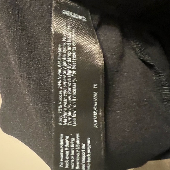 Eileen Fisher elastic straight leg capri pants - Picture 3 of 4